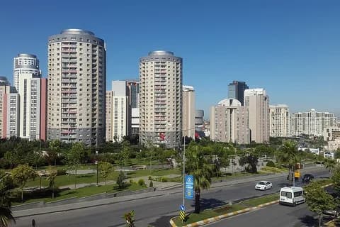 Batı Ataşehir kuleleri